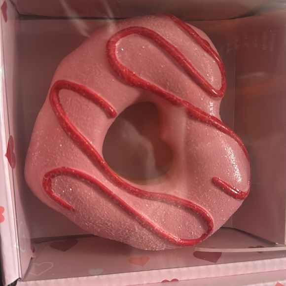 Love and Cupcakes two sets of resin faux donuts and macarons Valentines Day - Picture 3 of 8